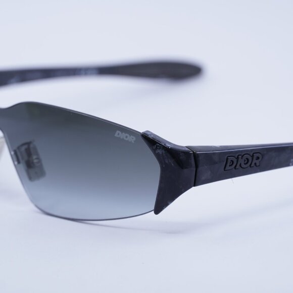 Dior DIORBAY M1U 10A1 Sunglasses Black Geometric Frame, Grey Lenses - Picture 8 of 11